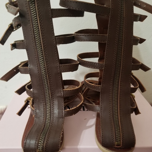 Urban Outfitter Gladiator Sandals - Picture 3 of 4